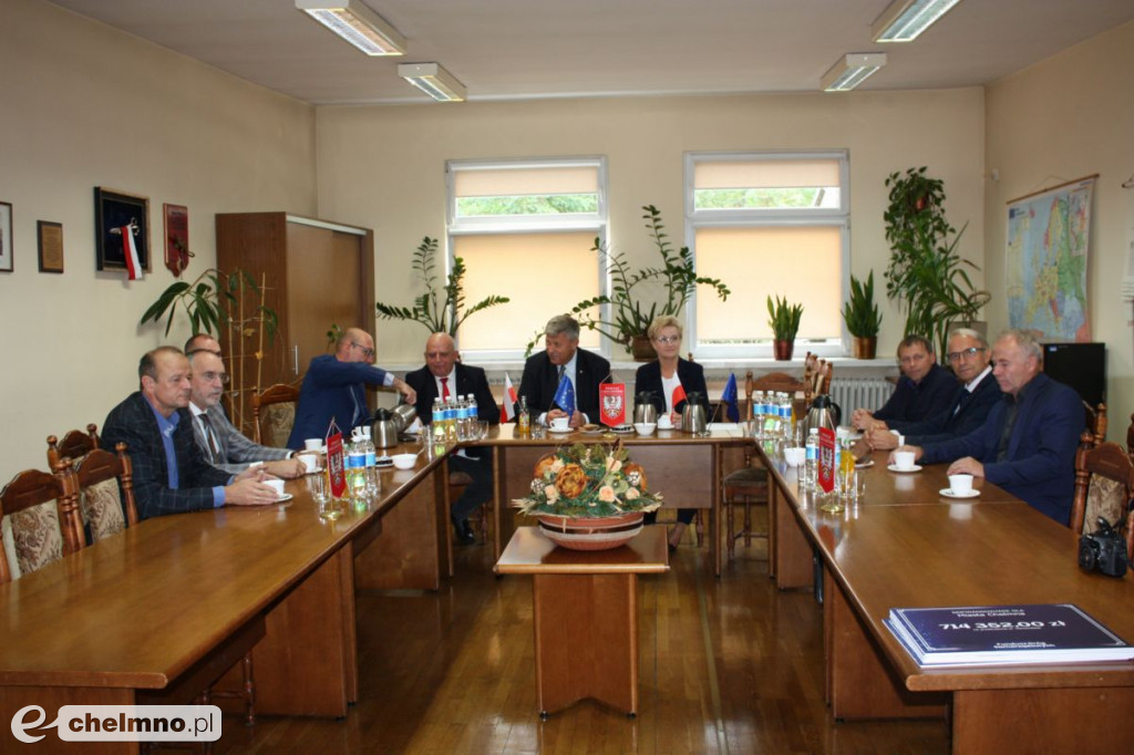 Wręczenie voucherów na inwestycje z Funduszu Dróg Samorządowych