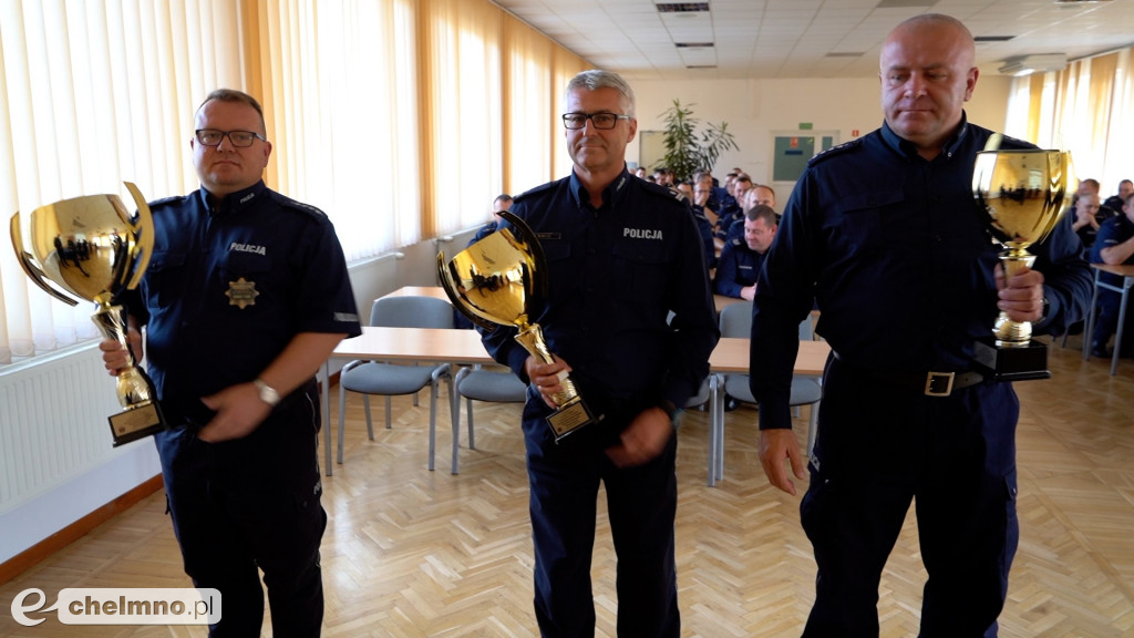 Mł. asp. Piotr Rączkowiak i drużyna z Chełmna wyróżnieni