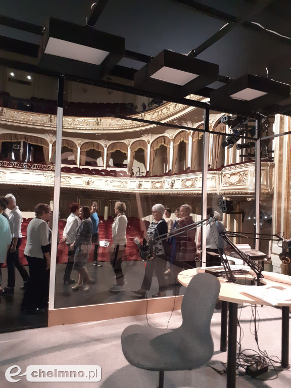 Aktywni Seniorzy w toruńskim teatrze