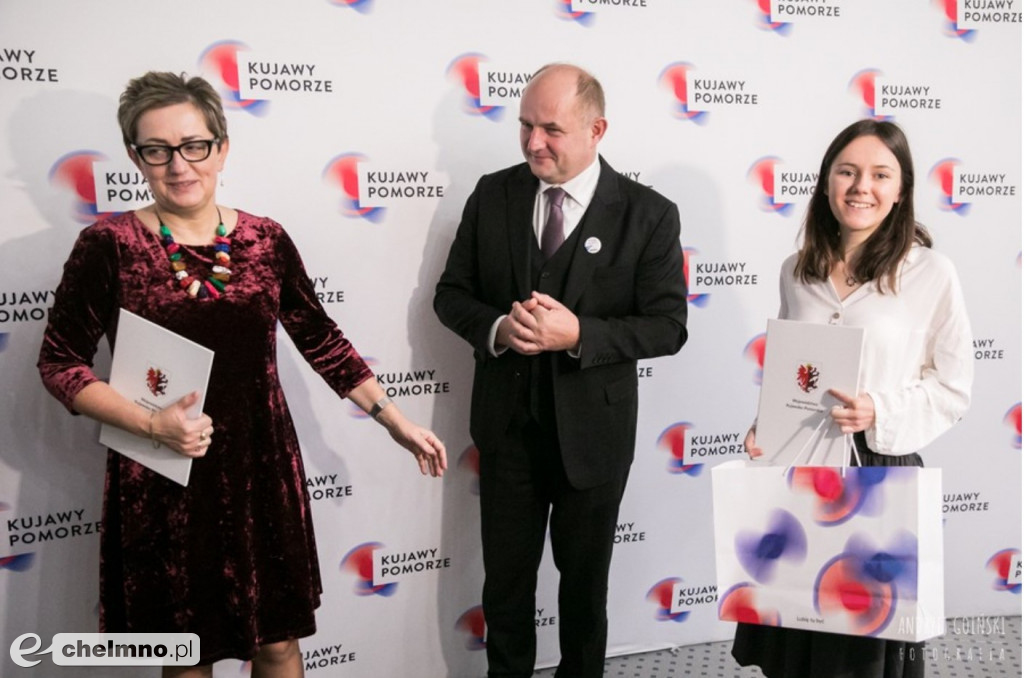 Najlepsi maturzyści z wizytą u marszałka