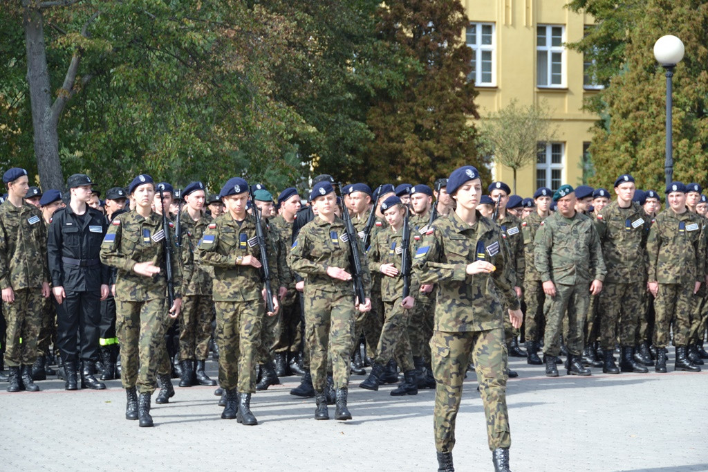 Ślubowanie klas I w Mundurówce