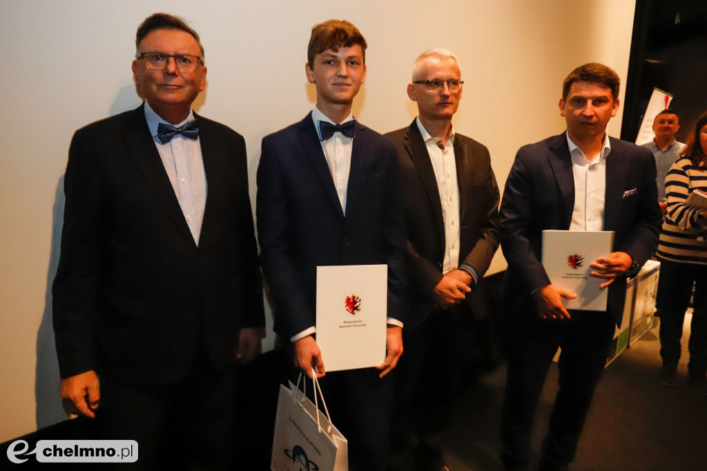 Andrzej Kotowski laureatem konkursu astronomicznego