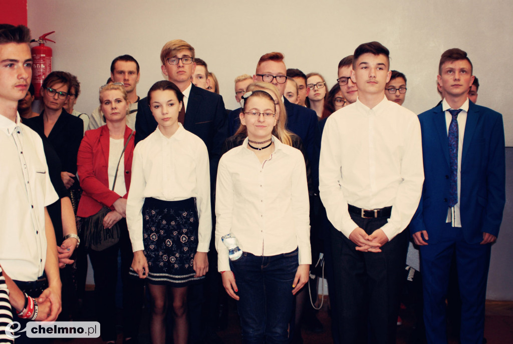 Ślubowanie klas pierwszych w ZS CKP w Grubnie