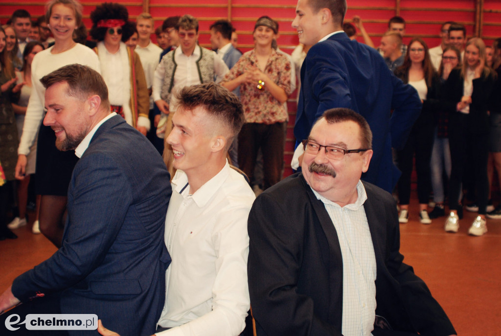 Ślubowanie klas pierwszych w ZS CKP w Grubnie