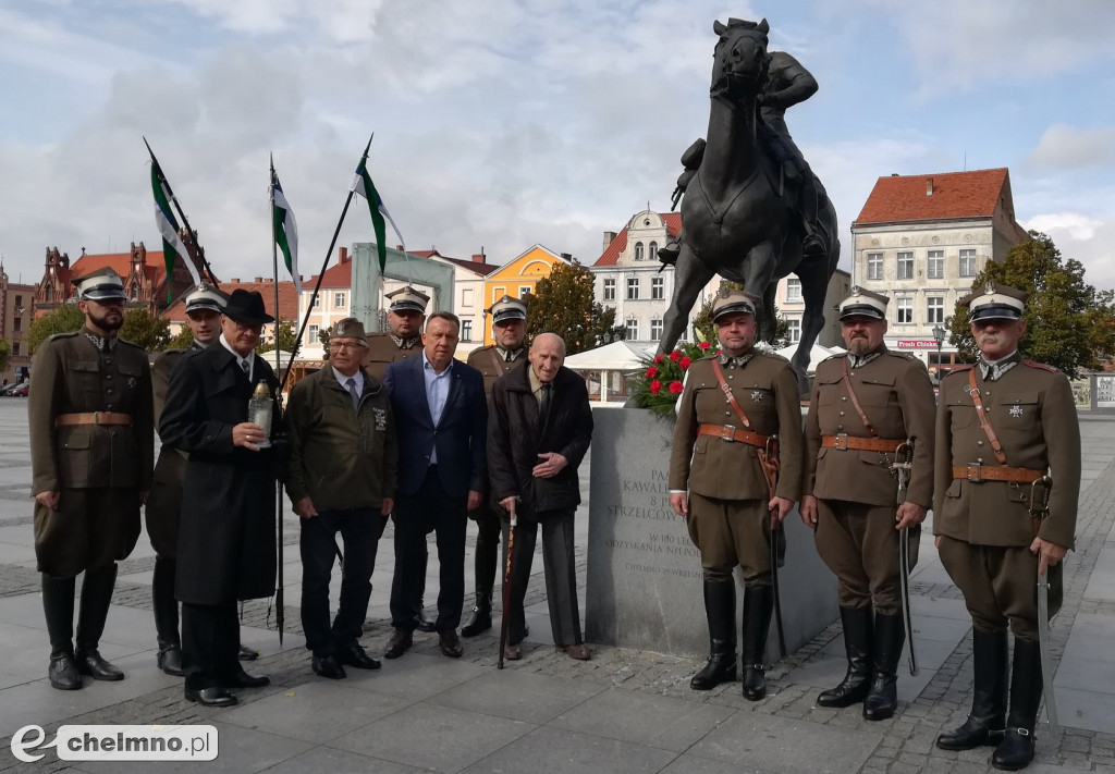Kawalerzysta uczcił dziś pamięć żołnierzy 8PSK