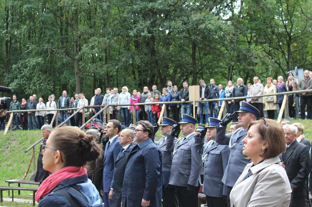 W raciniewskim lesie oddali hołd ofiarom II wojny światowej