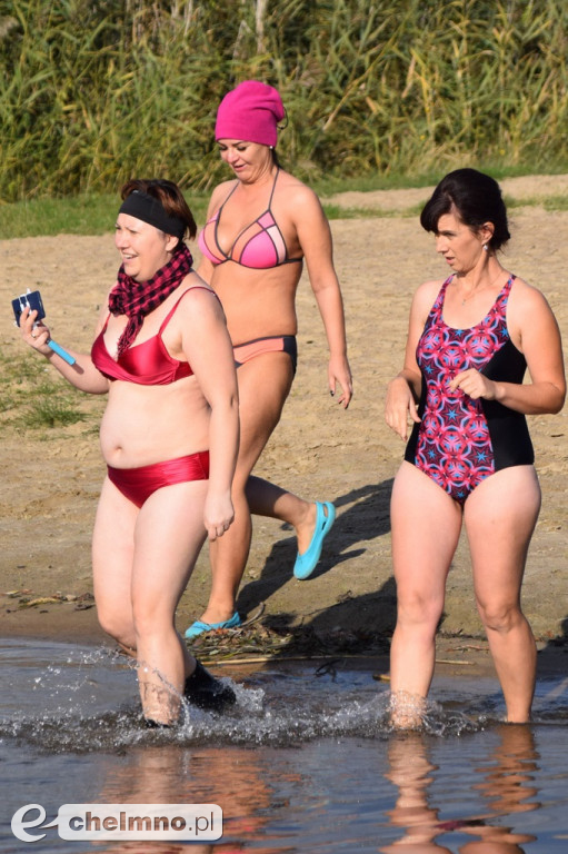 Sezon kąpielowy morsów rozpoczęty na wesoło
