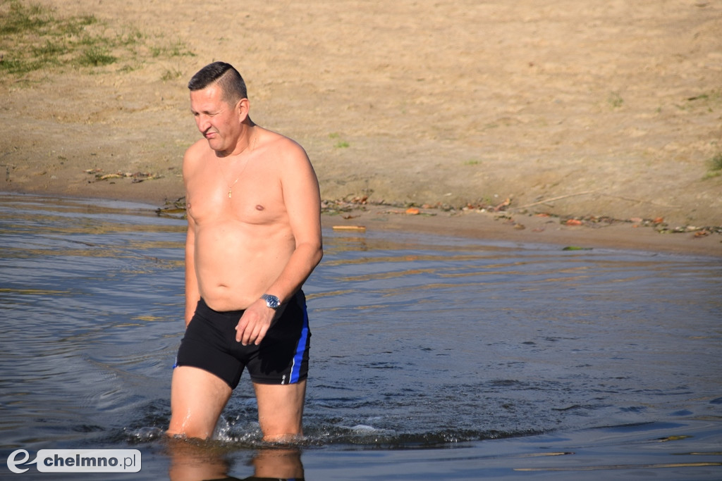 Sezon kąpielowy morsów rozpoczęty na wesoło
