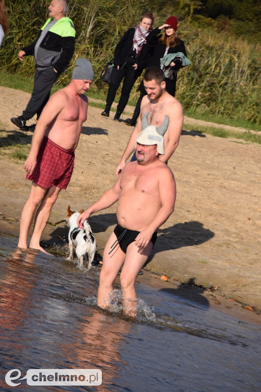 Sezon kąpielowy morsów rozpoczęty na wesoło