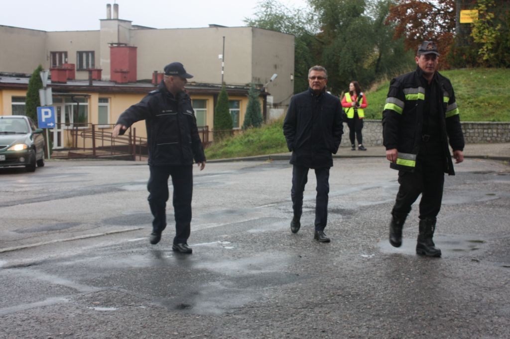 Ładunek wybuchowy w Budynku Starostwa Powiatowego
