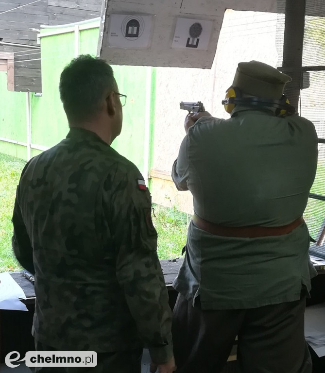 Kawalerzyści najlepsi na zawodach strzeleckich w Rybieńcu