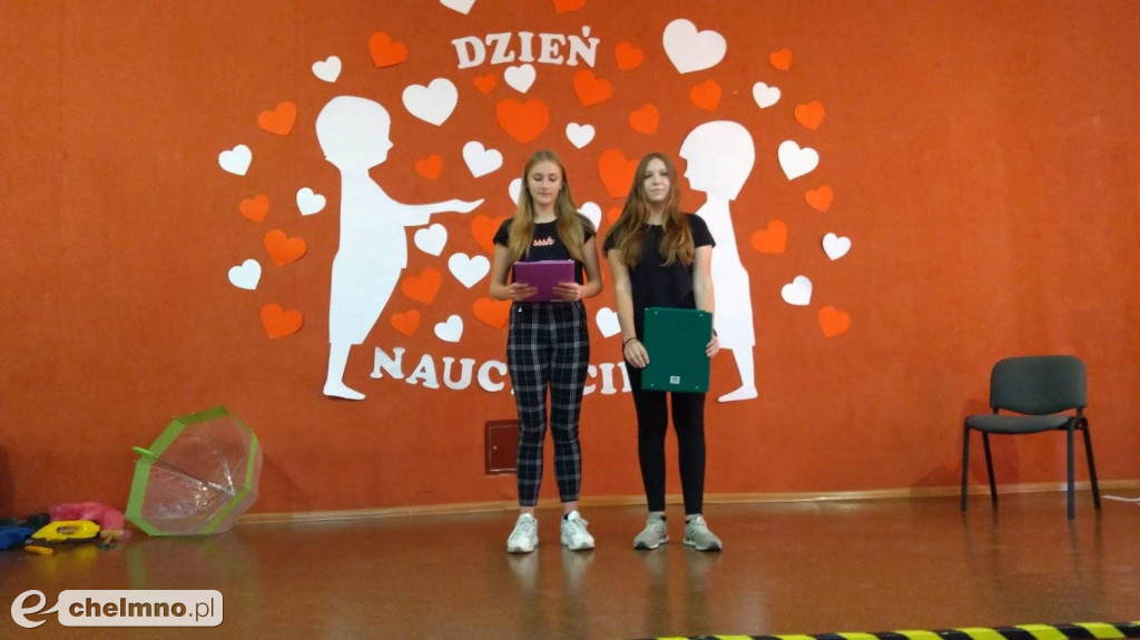 Pasowanie Pierwszaków i Dzień Nauczyciela w Dwójce