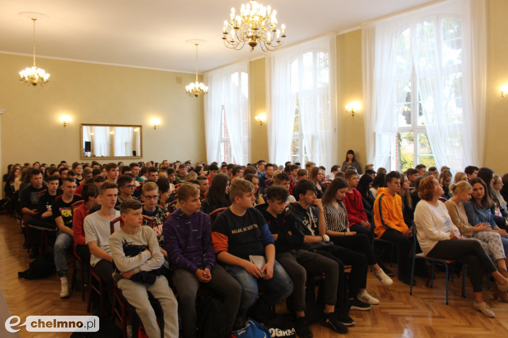 Otrzęsiny i ślubowanie klas pierwszych w ZS nr 2
