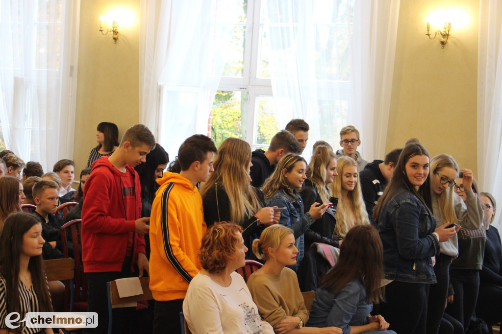 Otrzęsiny i ślubowanie klas pierwszych w ZS nr 2