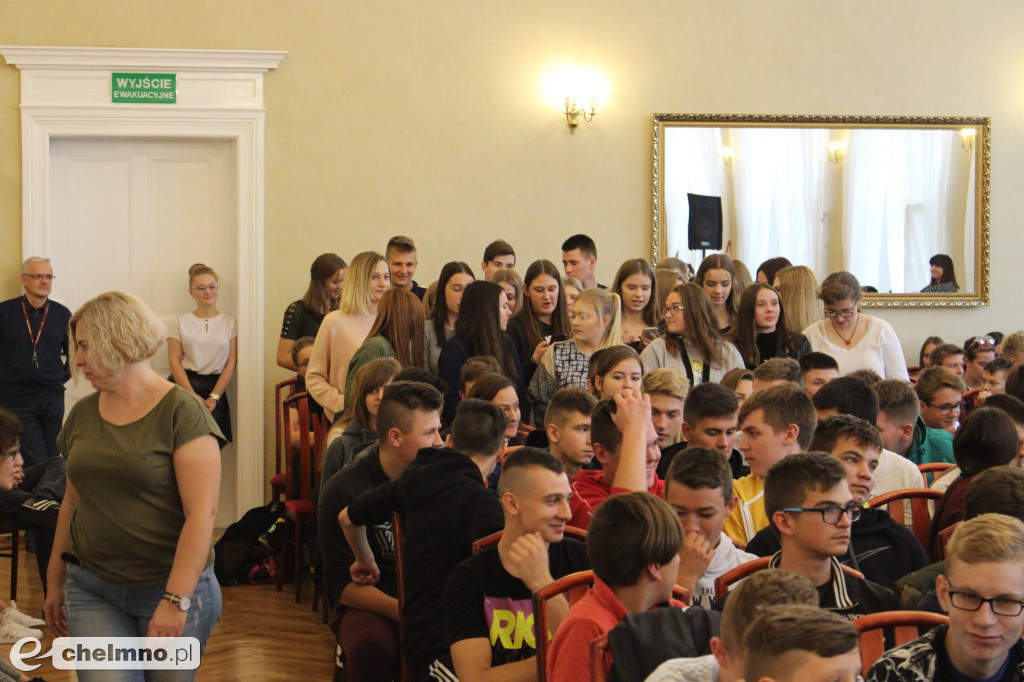 Otrzęsiny i ślubowanie klas pierwszych w ZS nr 2