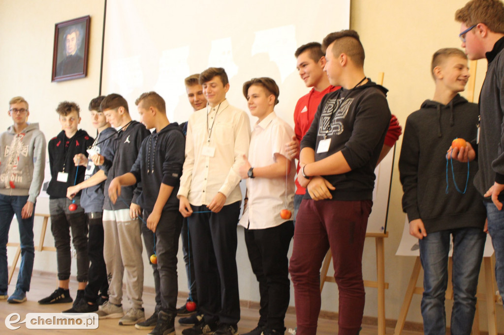 Otrzęsiny i ślubowanie klas pierwszych w ZS nr 2
