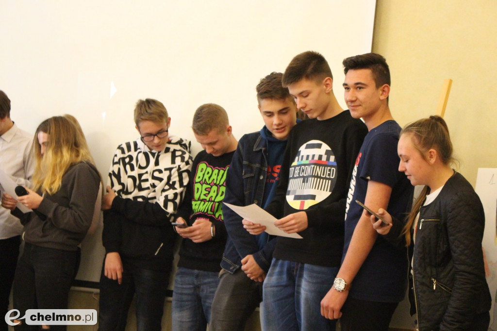Otrzęsiny i ślubowanie klas pierwszych w ZS nr 2