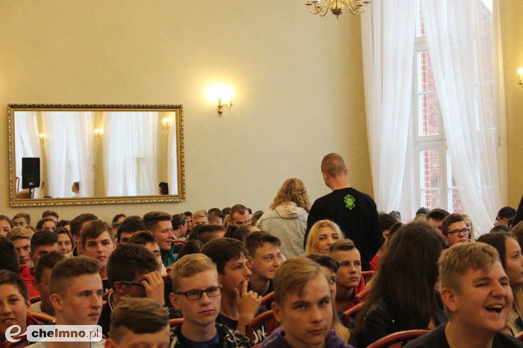 Otrzęsiny i ślubowanie klas pierwszych w ZS nr 2
