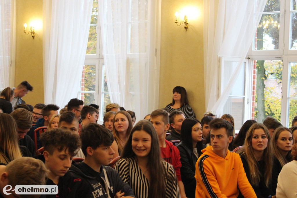 Otrzęsiny i ślubowanie klas pierwszych w ZS nr 2