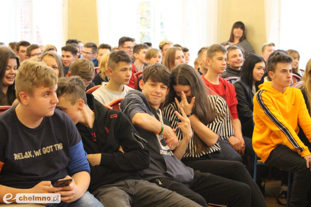 Otrzęsiny i ślubowanie klas pierwszych w ZS nr 2