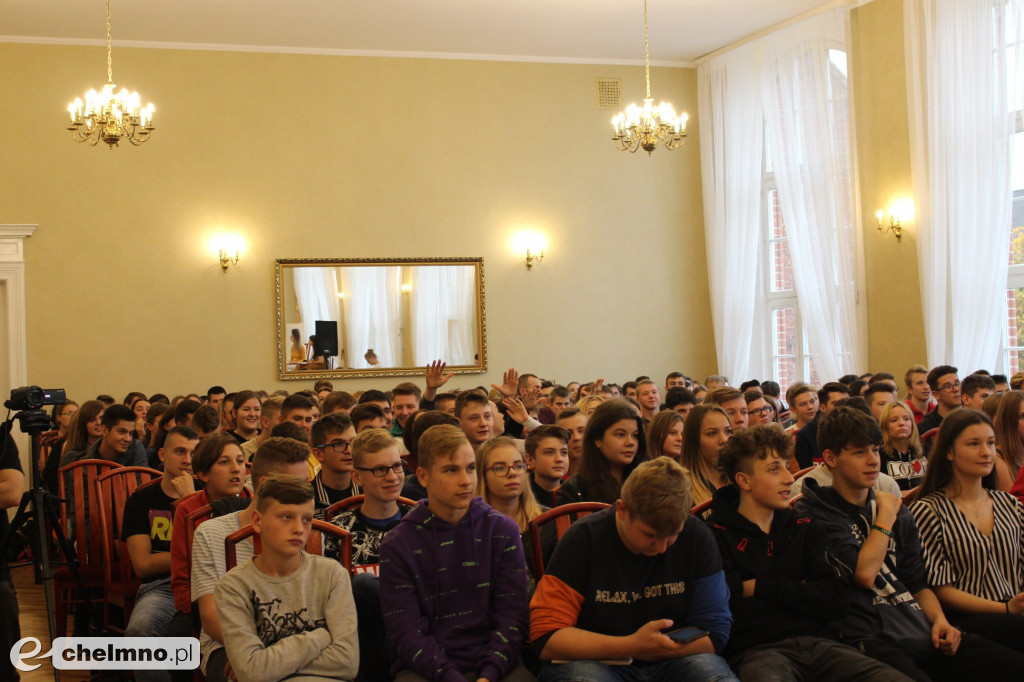 Otrzęsiny i ślubowanie klas pierwszych w ZS nr 2