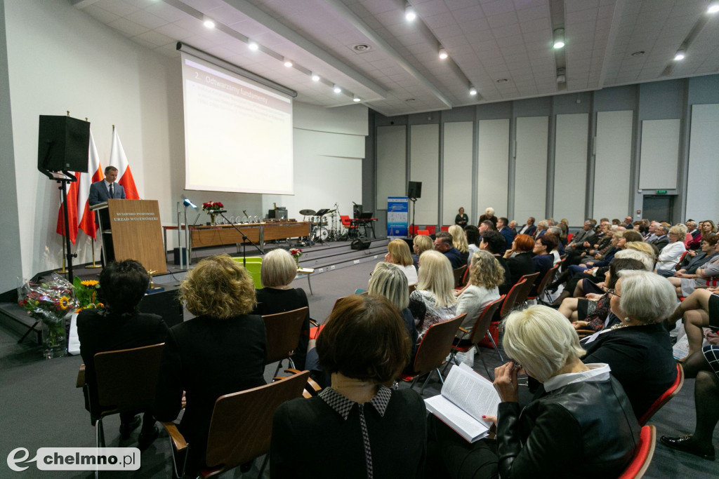 Od 30 lat pracują na rzecz edukacji