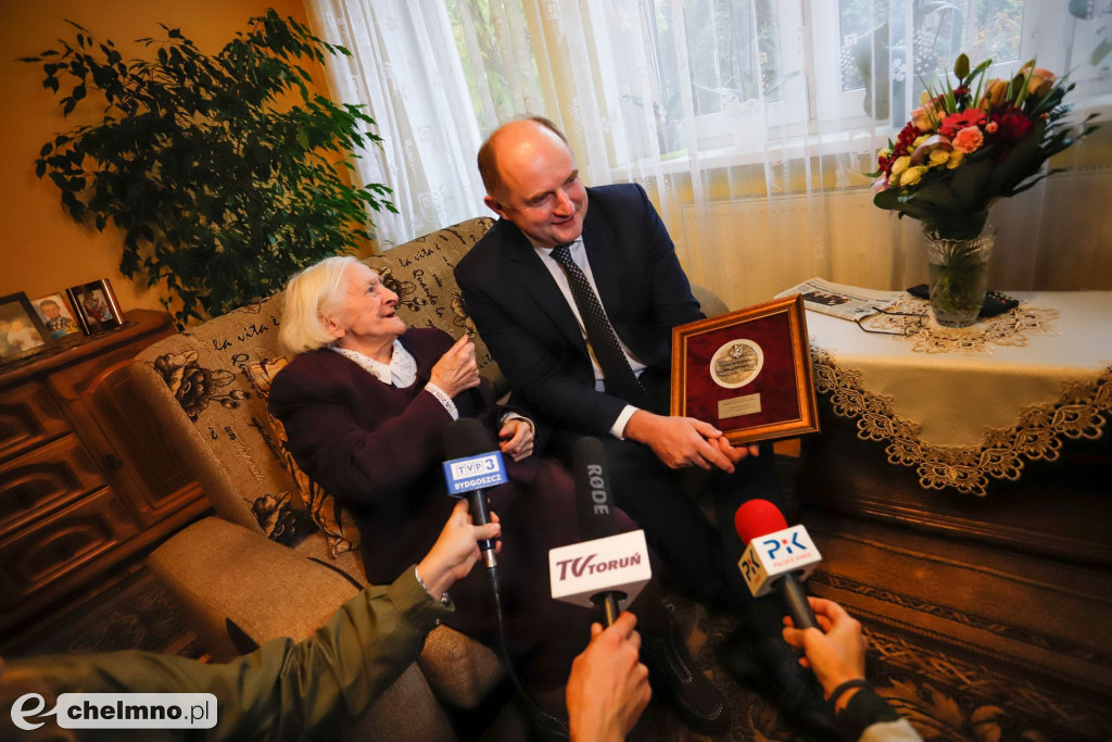 Eufemia Bolinowska setną stulatką z medalem Unitas Durat