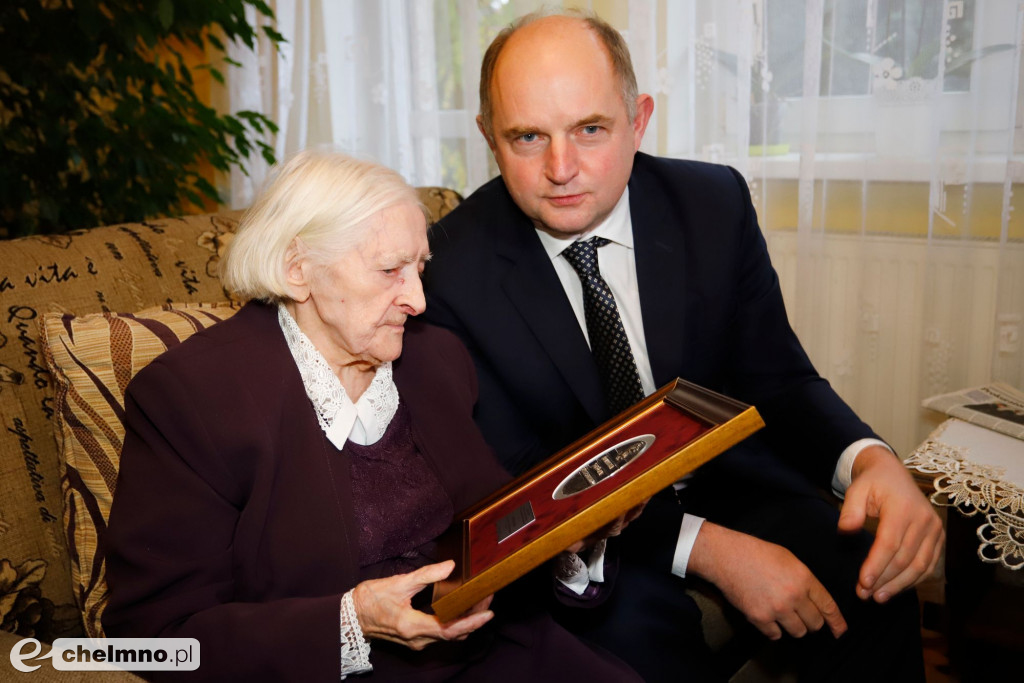 Eufemia Bolinowska setną stulatką z medalem Unitas Durat