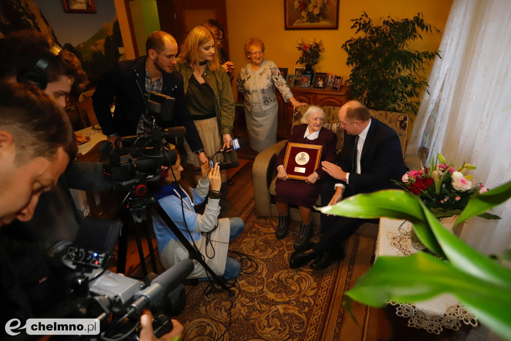 Eufemia Bolinowska setną stulatką z medalem Unitas Durat