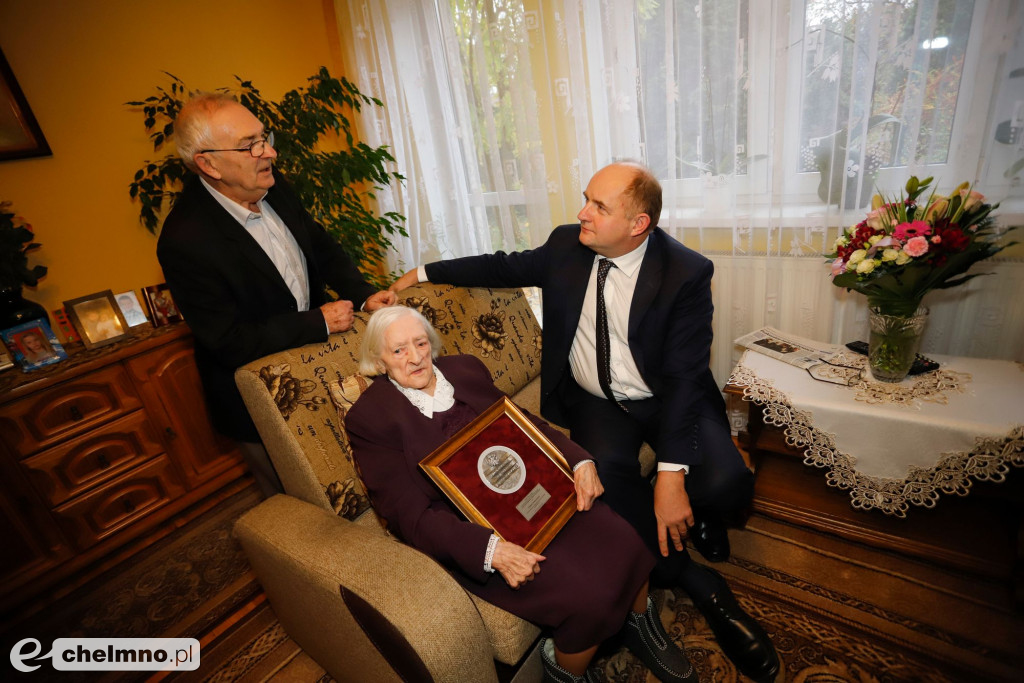 Eufemia Bolinowska setną stulatką z medalem Unitas Durat