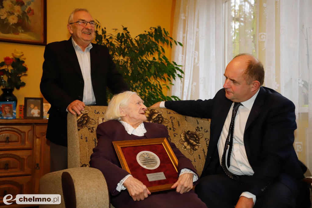 Eufemia Bolinowska setną stulatką z medalem Unitas Durat