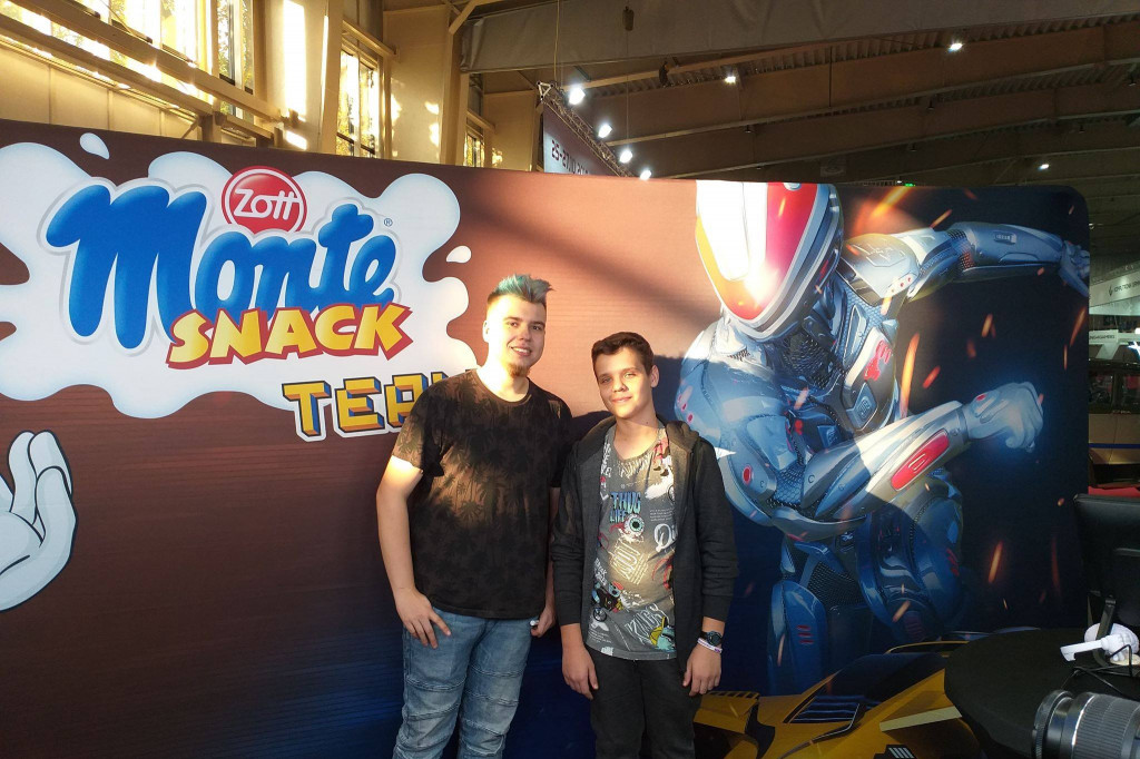 Uczniowie ZS nr 2 na targach Poznań Game Arena 2019