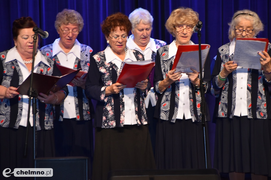 Jesienią w ich sercach zagrała muzyka. Integracja seniorów