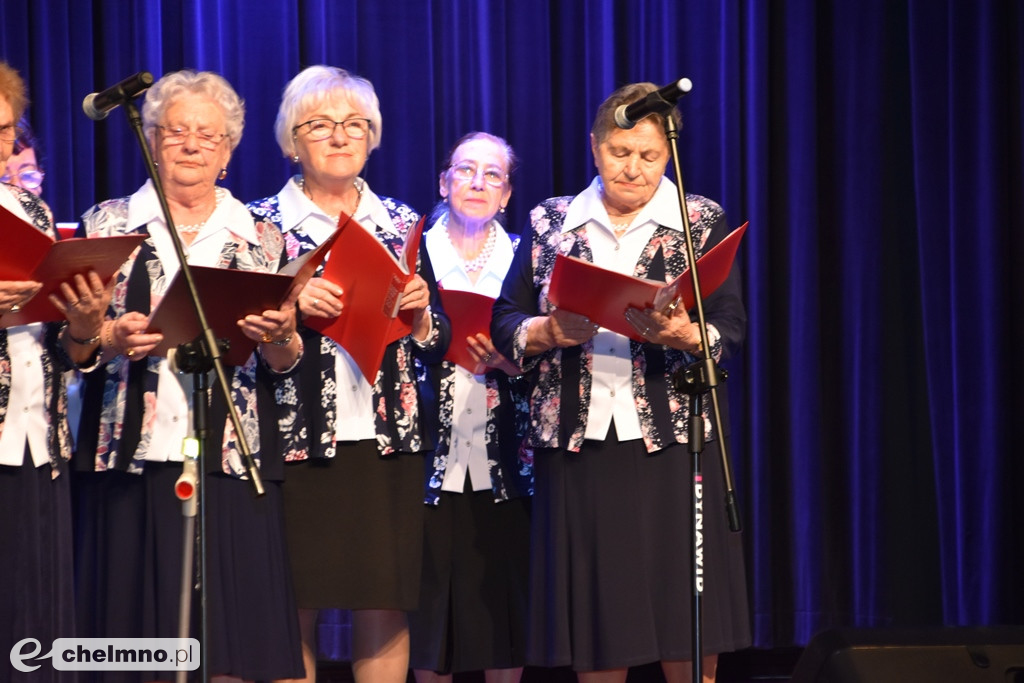 Jesienią w ich sercach zagrała muzyka. Integracja seniorów