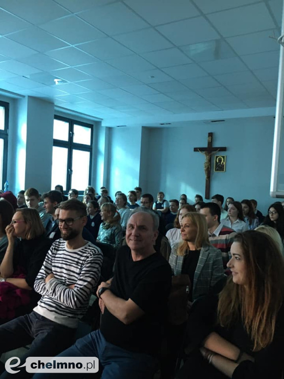 Otrzęsiny i malowanie na szkle w Katoliku