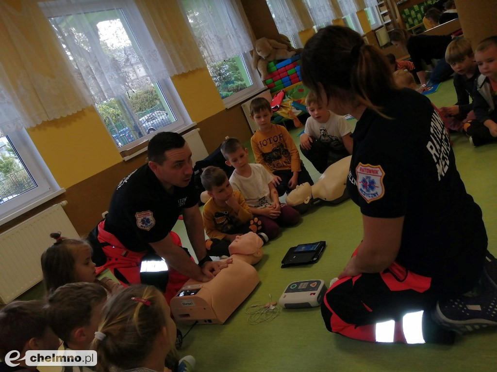 Sówki i Biedronki uczestniczyły w kursie Mały ratownik