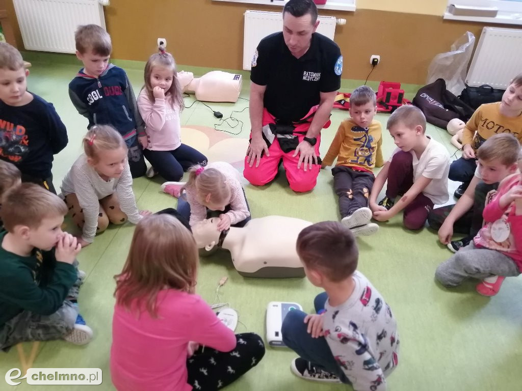 Sówki i Biedronki uczestniczyły w kursie Mały ratownik