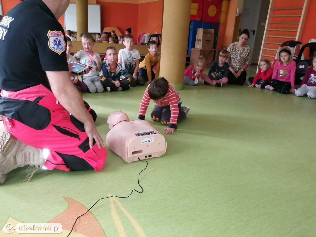 Sówki i Biedronki uczestniczyły w kursie Mały ratownik