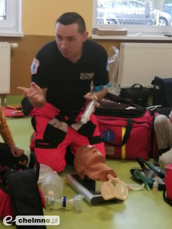 Sówki i Biedronki uczestniczyły w kursie Mały ratownik