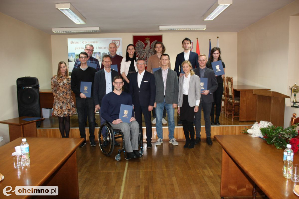 Wręczenie listów gratulacyjnych stypendystom