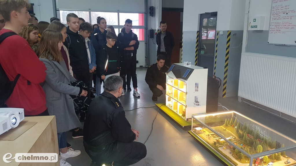Strażacki mobilny symulator zagrożeń pożarowych