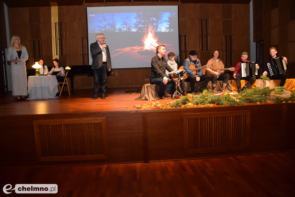 Klimatyczny wieczór patriotyczny w Szkole Muzycznej