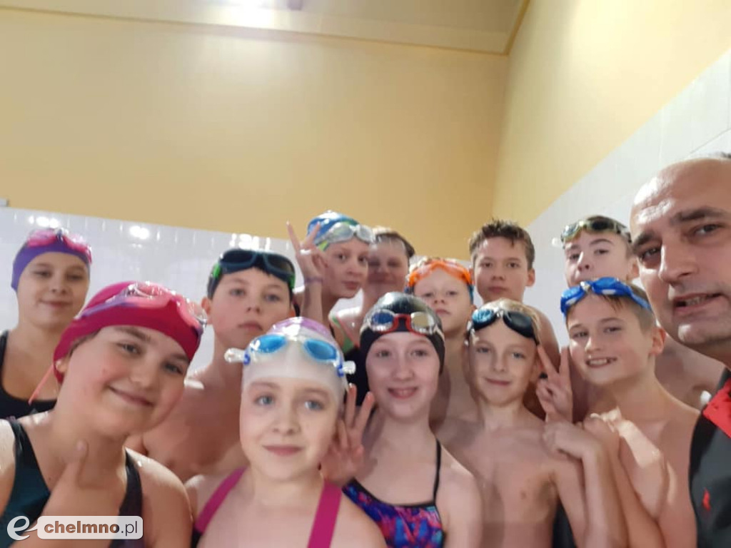 Nasi uczniowie z sukcesami na zawodach pływackich