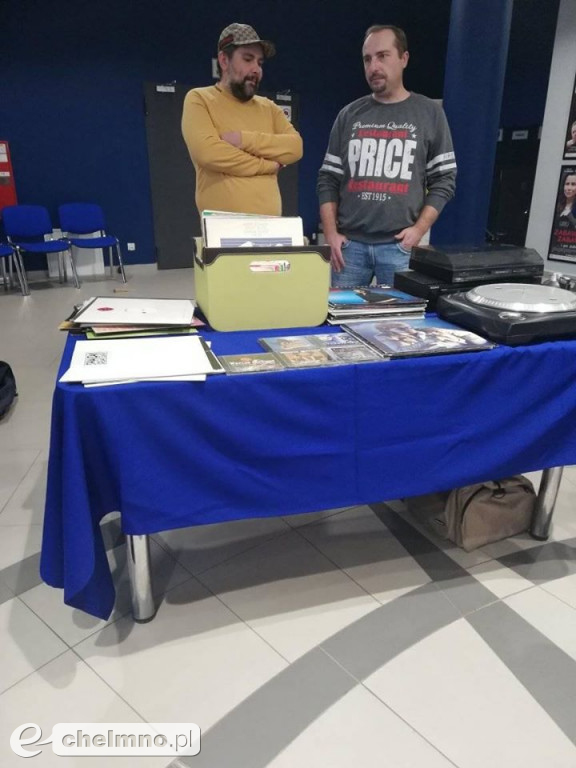 Wymiana płyt i doświadczeń podczas spotkania Szafa Gra
