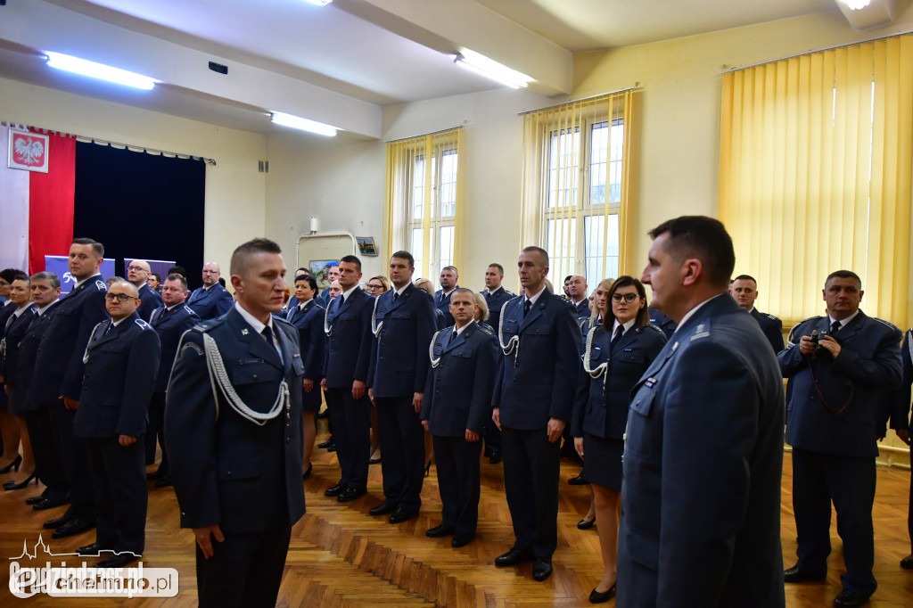 Awanse z okazji Święta Niepodległości w Służbie Więziennej