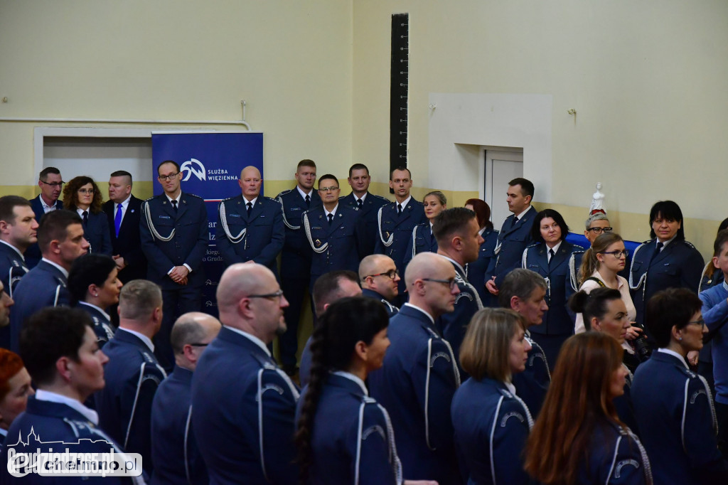 Awanse z okazji Święta Niepodległości w Służbie Więziennej