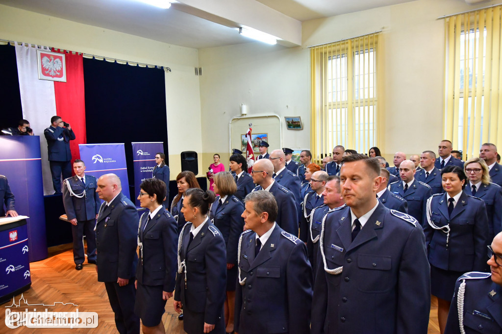Awanse z okazji Święta Niepodległości w Służbie Więziennej