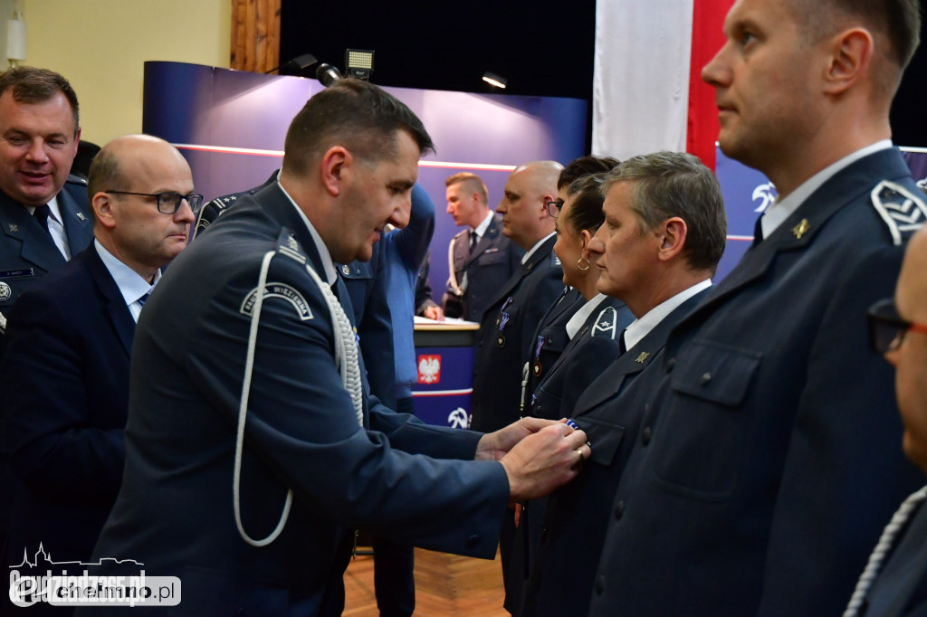 Awanse z okazji Święta Niepodległości w Służbie Więziennej