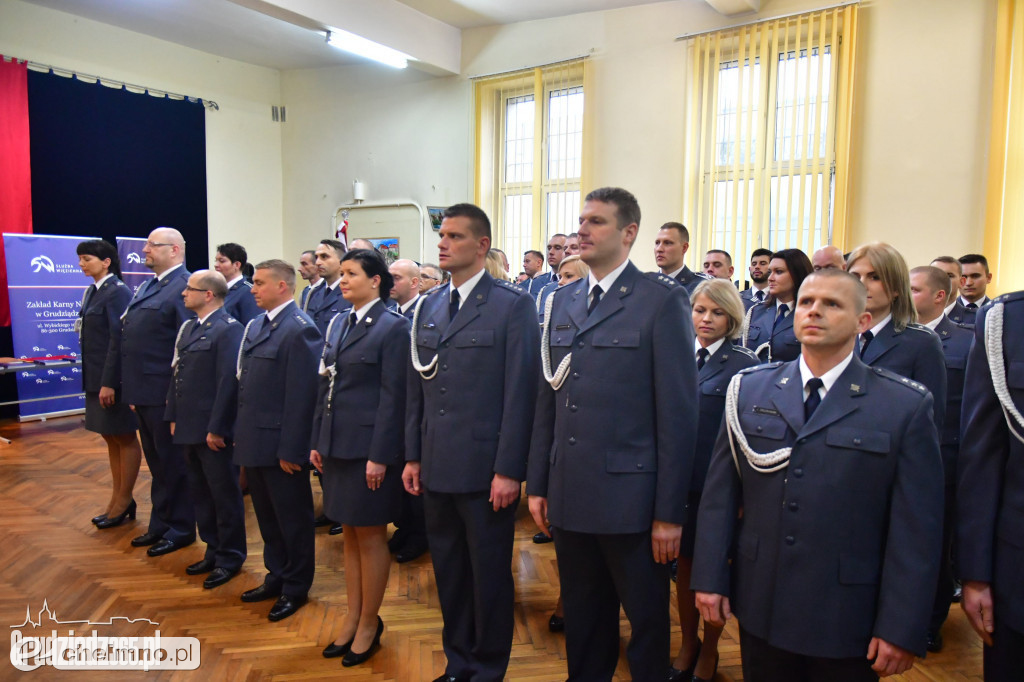 Awanse z okazji Święta Niepodległości w Służbie Więziennej