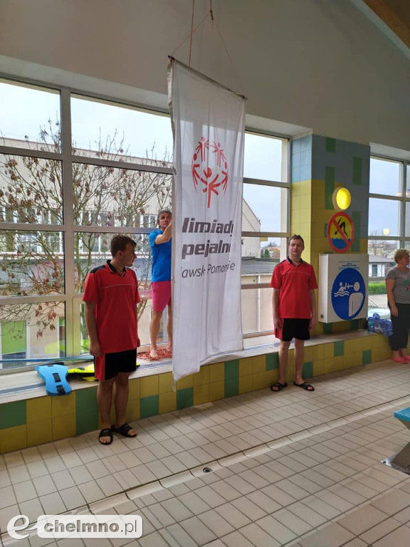 Wrócili z medalami z zawodów pływackich w Osielsku